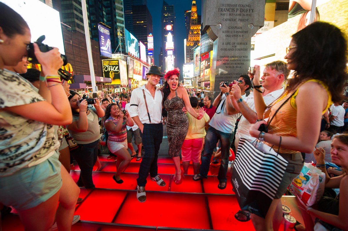 engagement photos andrea bertola steven shaw new york city nyc ny times square red steps